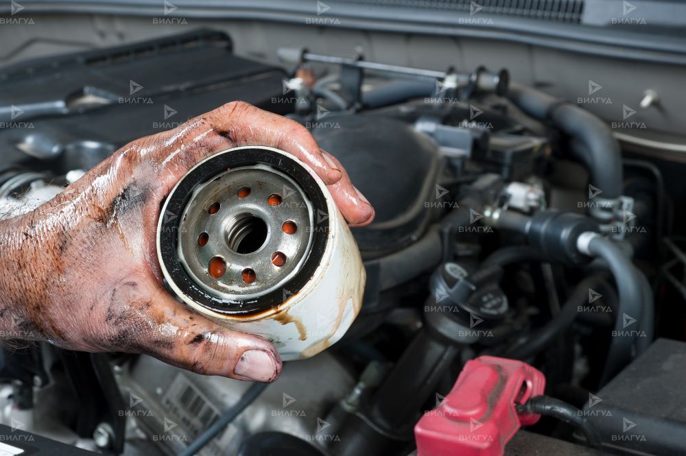 Замена погружного топливного фильтра Volvo 440
