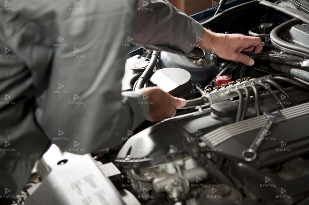 Замена воздушного фильтра Peugeot Expert
