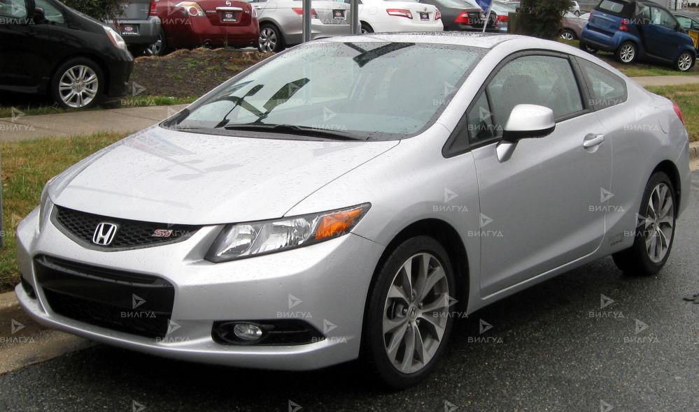 Замена масляного поддона Honda Civic Замена масляного поддона Honda Civic