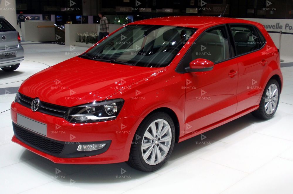Замена лампы стоп сигнала Volkswagen Polo Замена лампы стоп сигнала Volkswagen Polo