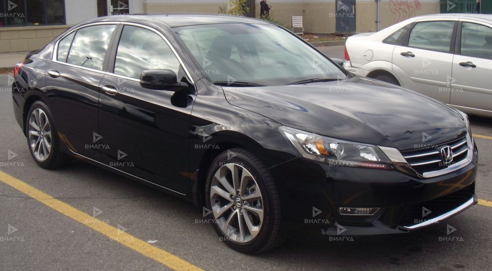 Ремонт стойки амортизатора Honda Accord Ремонт стойки амортизатора Honda Accord