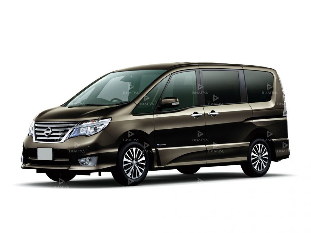 Замена втулок стабилизатора Nissan Serena Замена втулок стабилизатора Nissan Serena