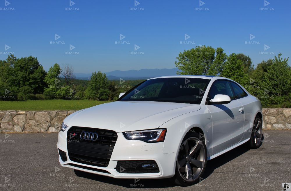 Ремонт и замена коллектора Audi S5 Ремонт и замена коллектора Audi S5
