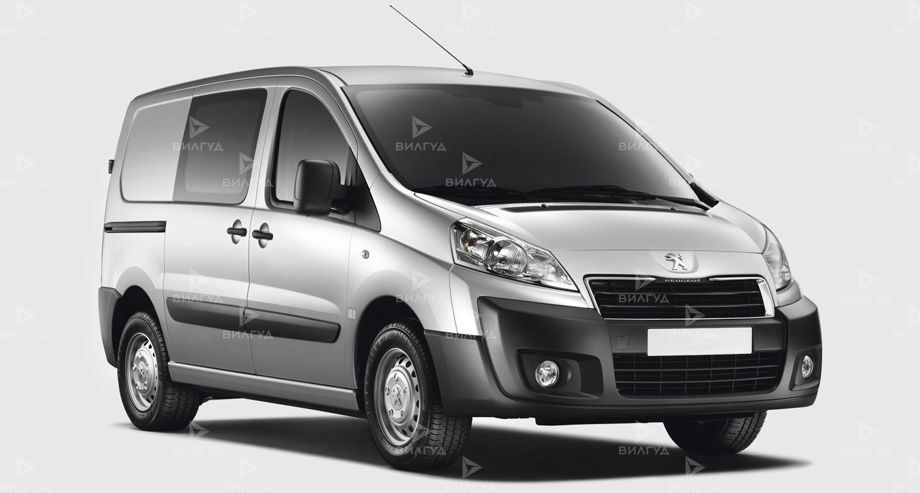 Замена воздушного фильтра Peugeot Expert